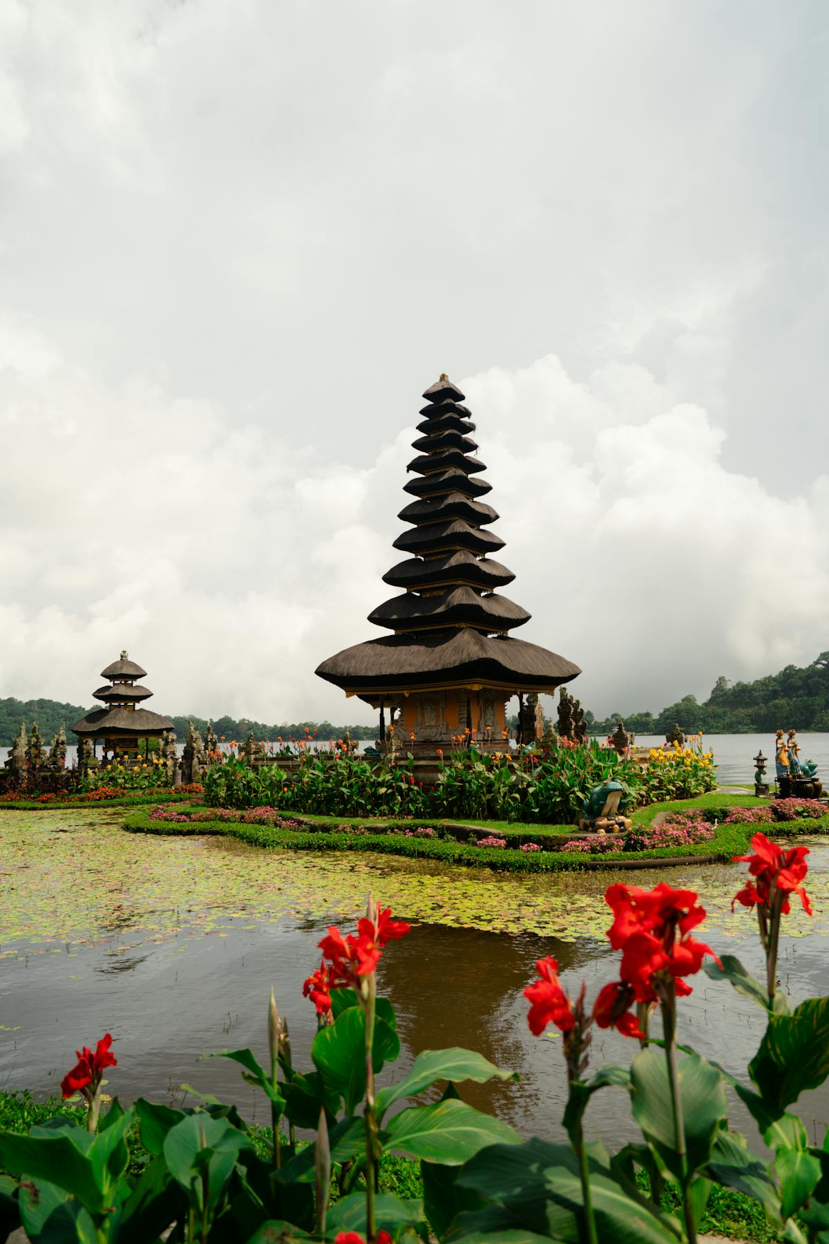 Pura Ulun Danu Beratan temple Bali backdrop is Bali worth it for digital nomads