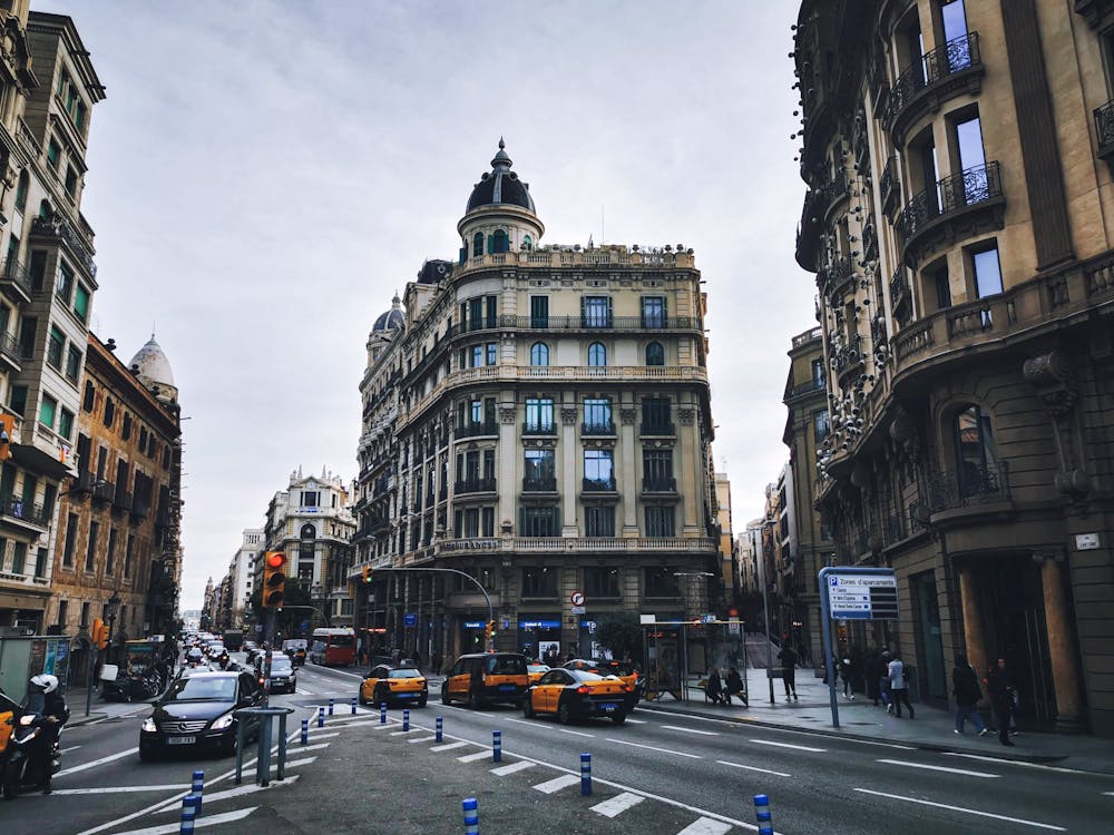 Spain Digital Nomad Visa Income Requirements for Americans (2026)