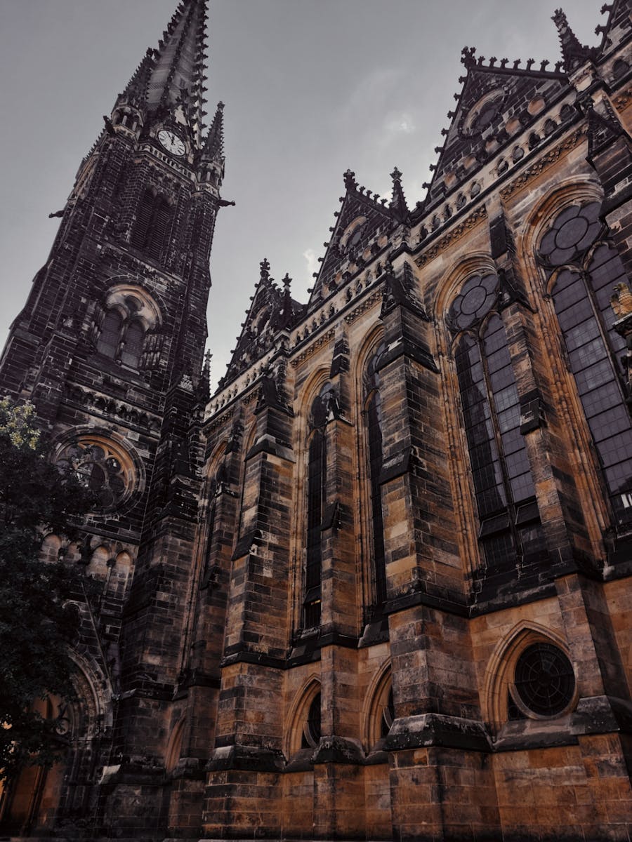 living in colombia for a month Medellin colorful streets