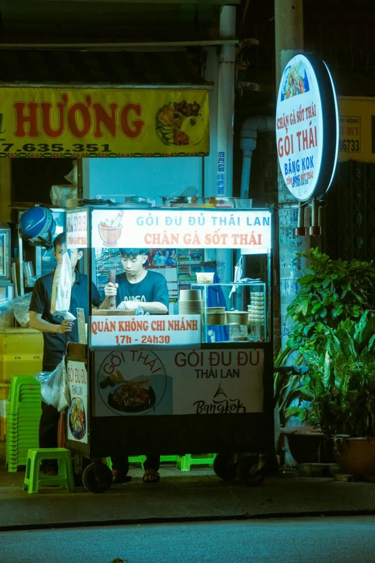 Bangkok night market showing daily life when you live in Thailand on $2,000