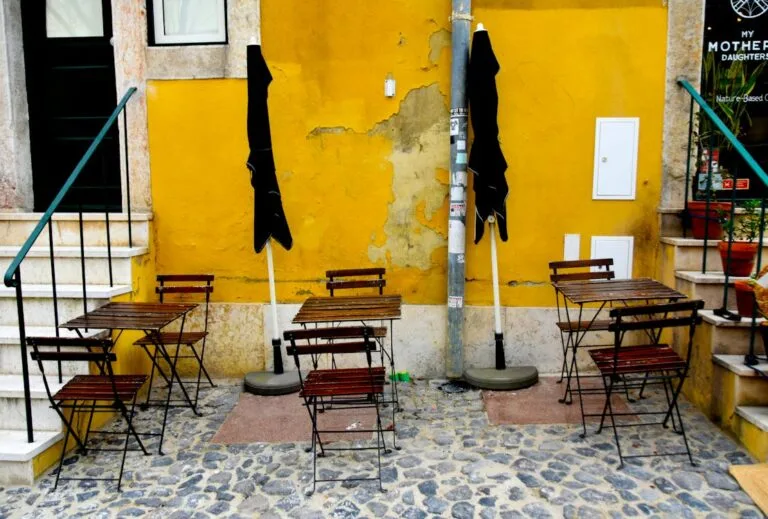 Portugal D8 Digital Nomad Visa: 7 Essential Steps for Americans (2026) 14 Portugal D8 visa residence permit lifestyle Lisbon