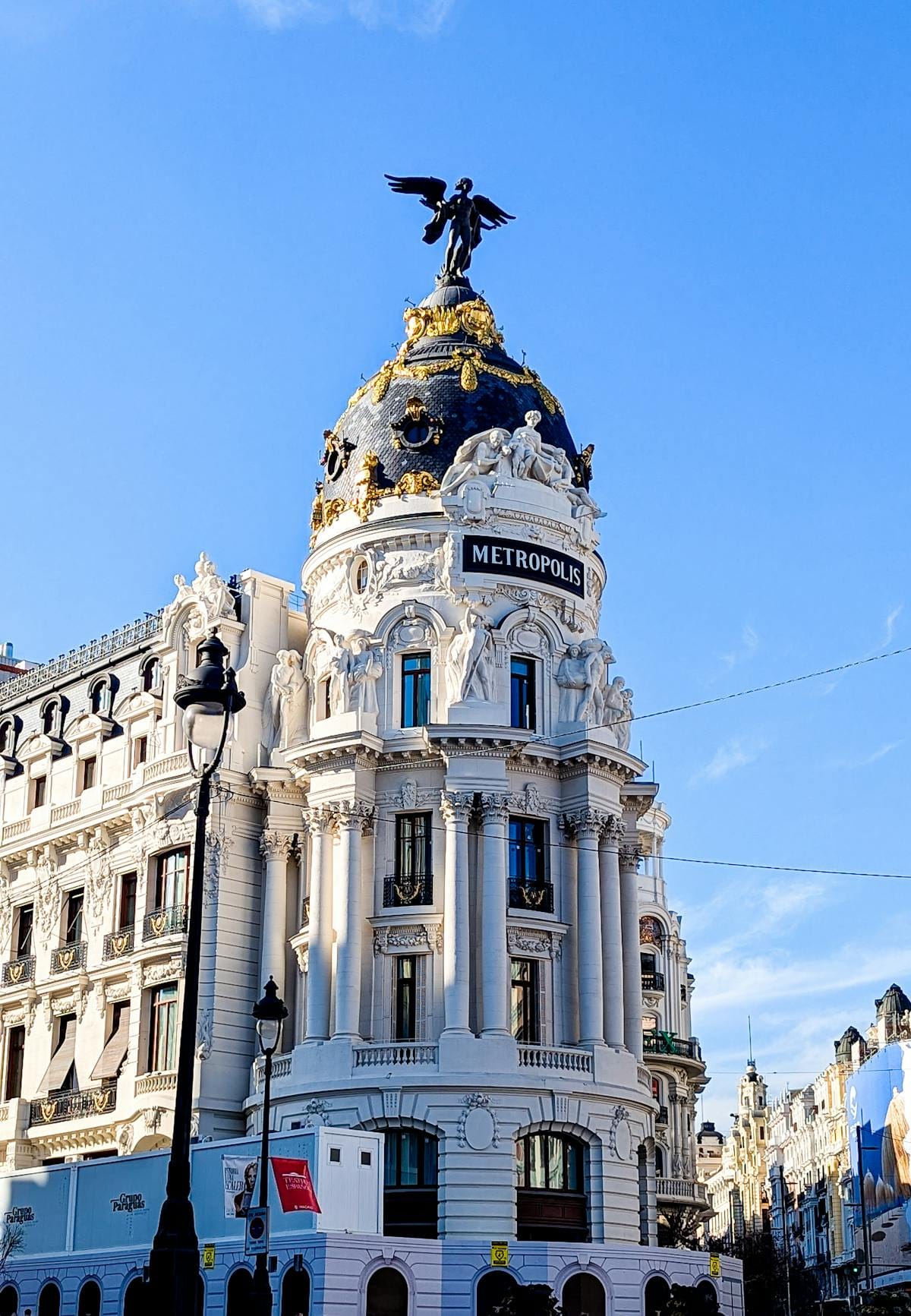 Why Americans leave Spain Madrid Metropolis building