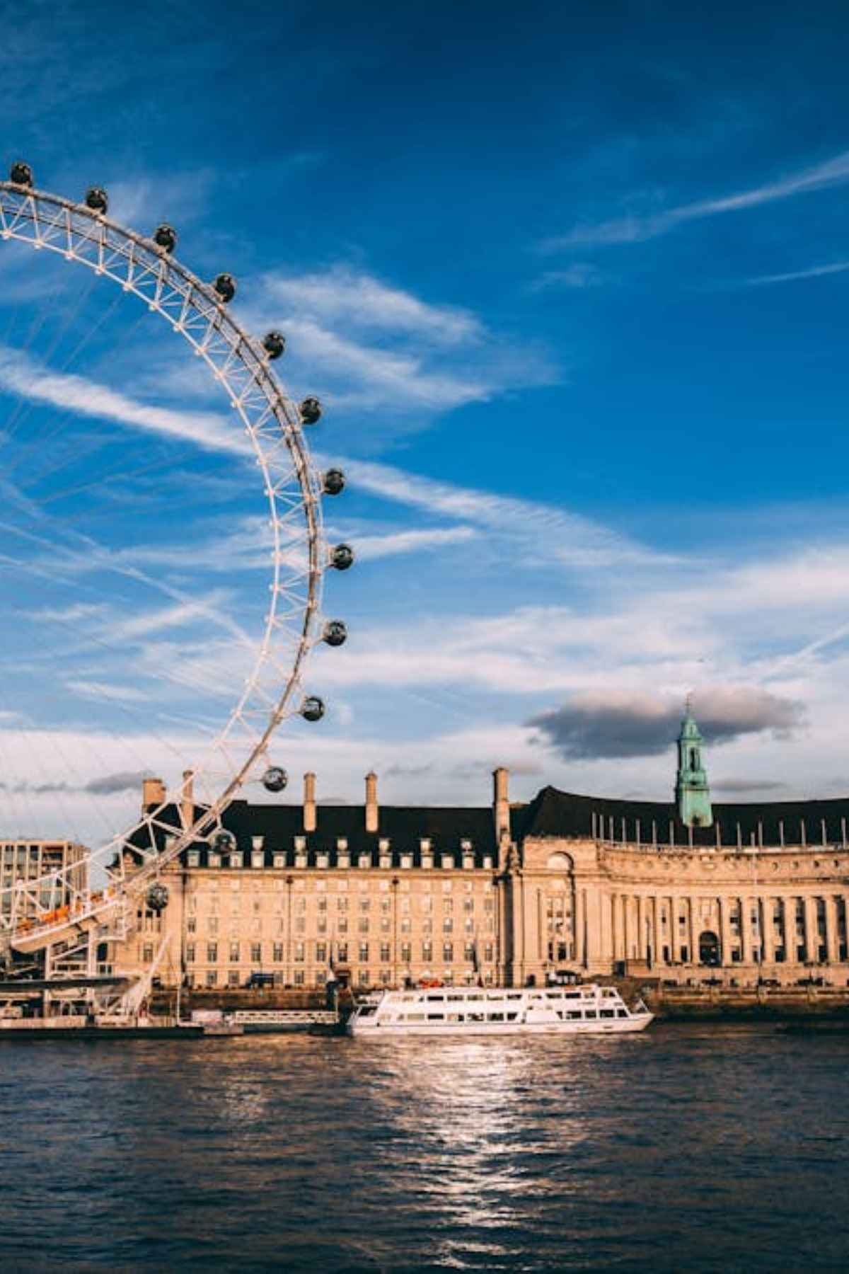 Best Bank in Dubai for Expats: 2026 Honest Guide for Americans 1 best bank in dubai for expats - Dubai skyline with financial buildings