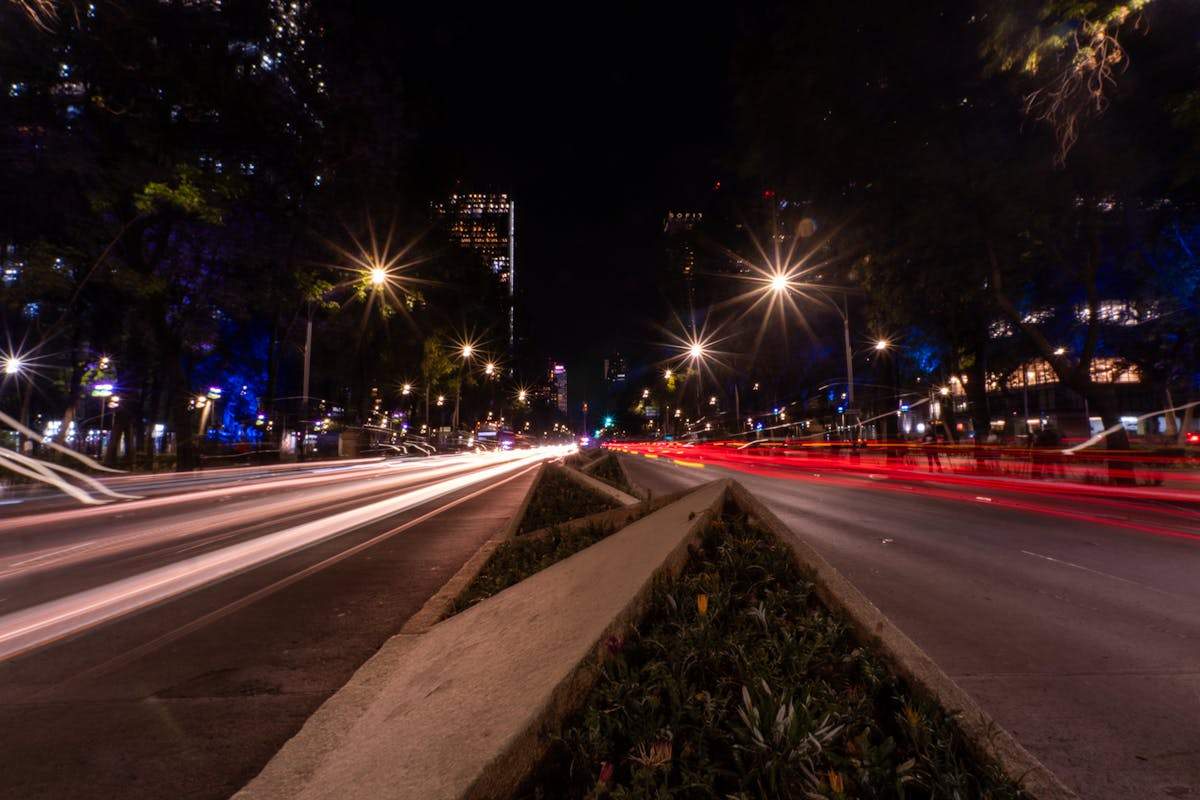 Mexico City boulevard at night - living and working in Mexico as an expat