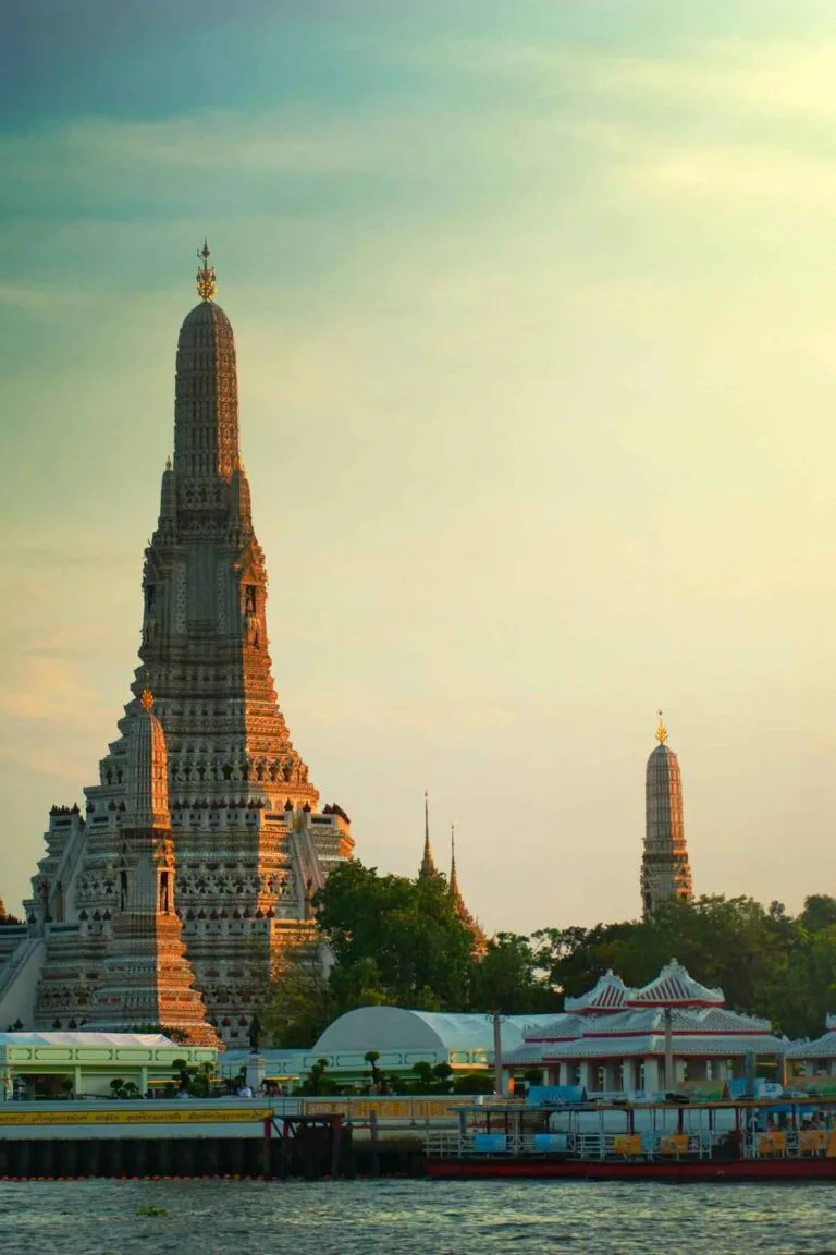 Moving to Thailand from USA: Complete Guide for Americans (2026) 9 Moving to Thailand from USA - Chiang Mai temple portrait view