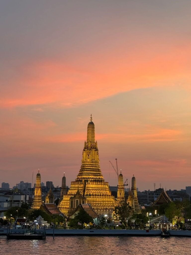 Bangkok temple at sunset showing affordable Thailand cost of living for Americans
